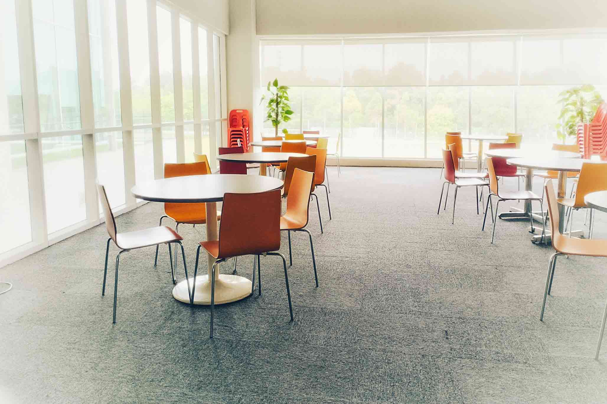 Discussion room with various table and chairs